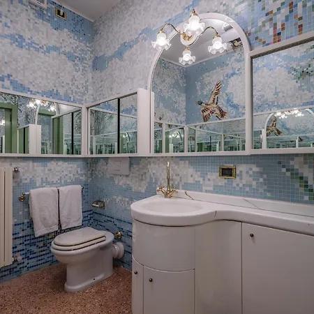 Ca' Degli Specchi Grand Canal Apartment