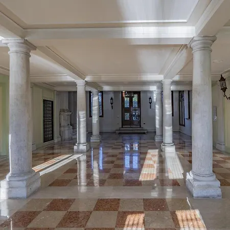 Ca' Degli Specchi Grand Canal Apartament *