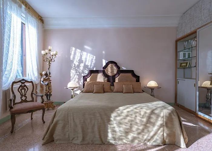 Ca' Degli Specchi Grand Canal Wenecja