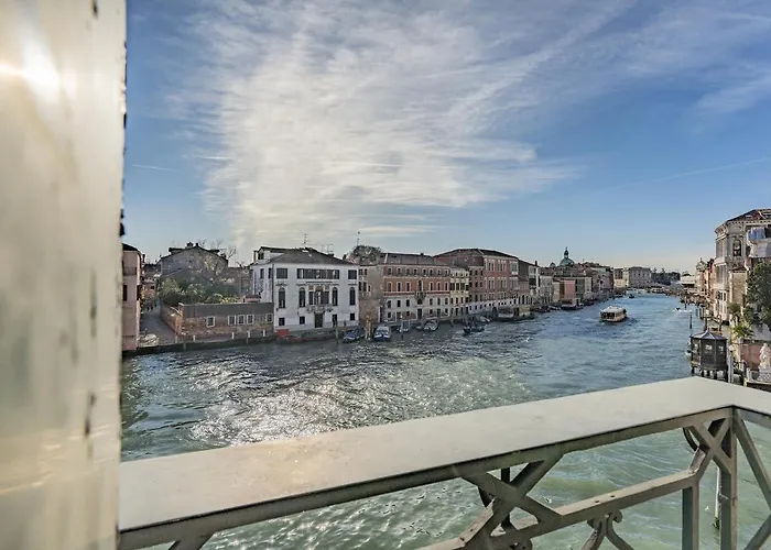 Ca' Degli Specchi Grand Canal Venise