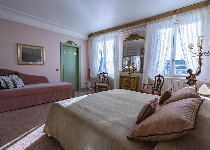 Ca' Degli Specchi Grand Canal Apartament *