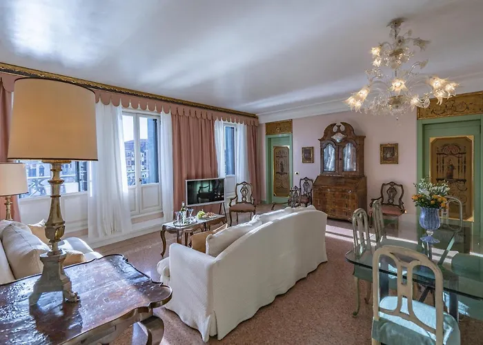 Ca' Degli Specchi Grand Canal Apartament *