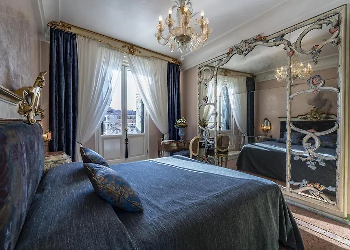 Ca' Degli Specchi Grand Canal Apartament *