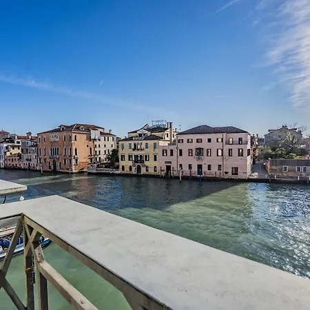 Ca' Degli Specchi Grand Canal Lägenhet