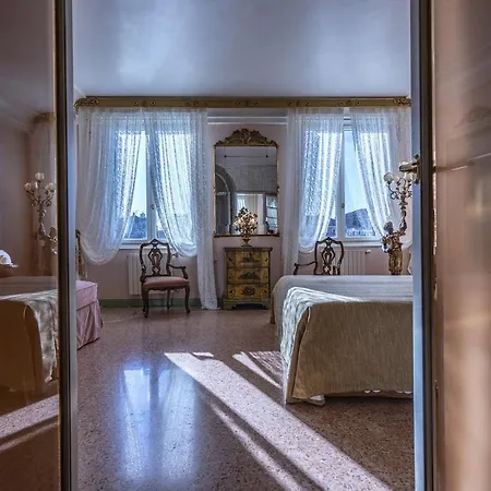 Lägenhet Ca' Degli Specchi Grand Canal *